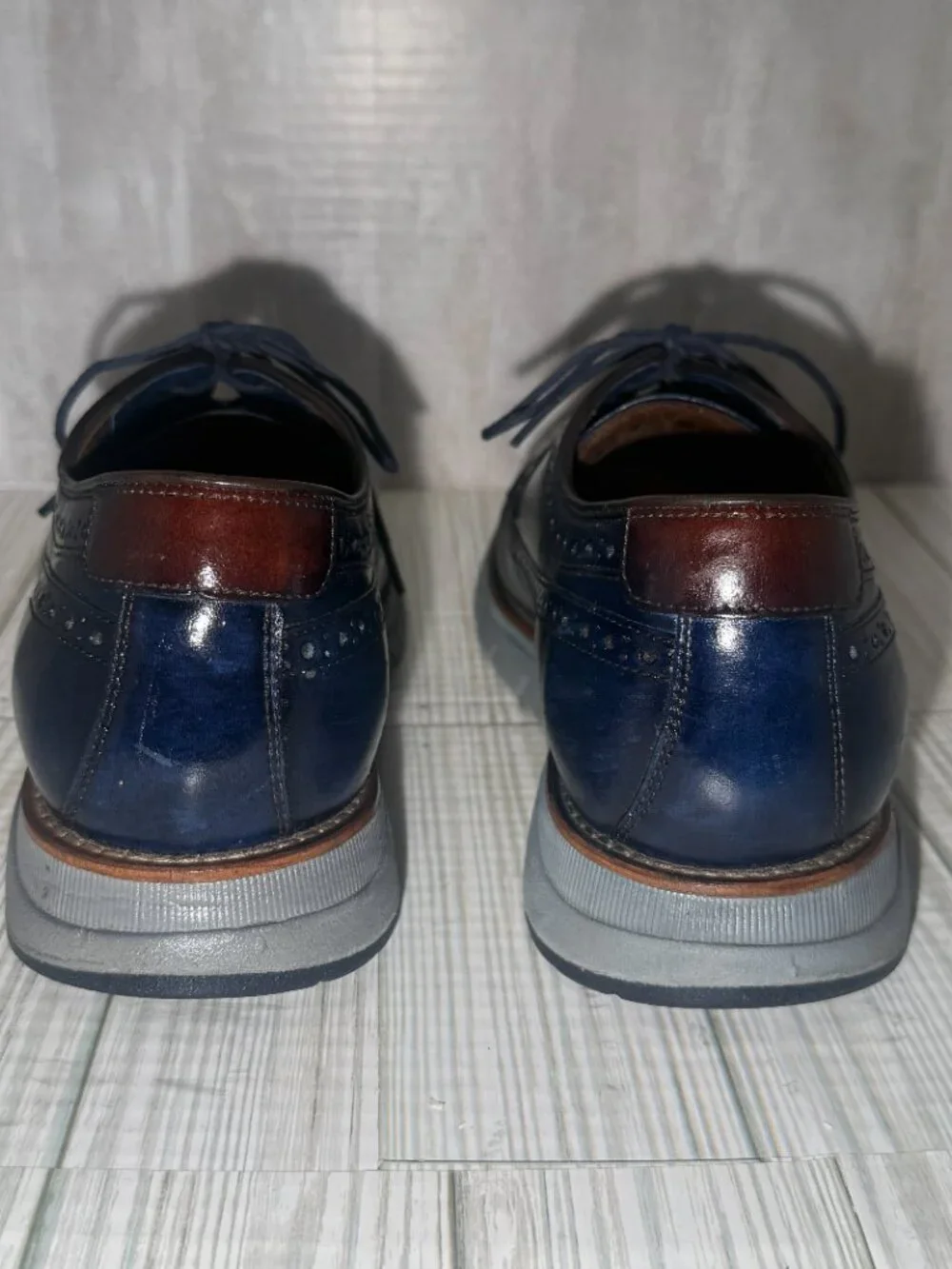 Johnston & Murphy Collection step out